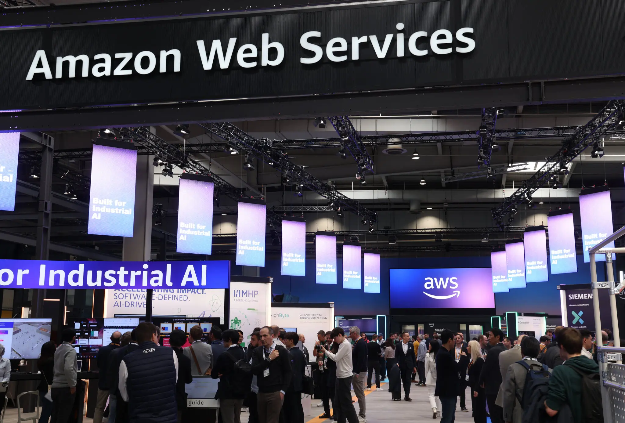 Amazon outage оголила слабкі місця інтернету: як збій AWS поклав сотні сайтів